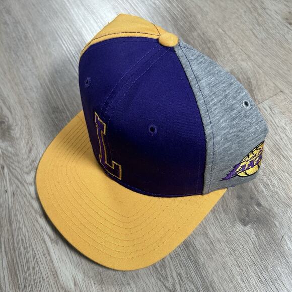 Vintage Starter Los Angeles Lakers‎ Hat Letterman Snapback NBA Purple Yellow Cap - Picture 7 of 8